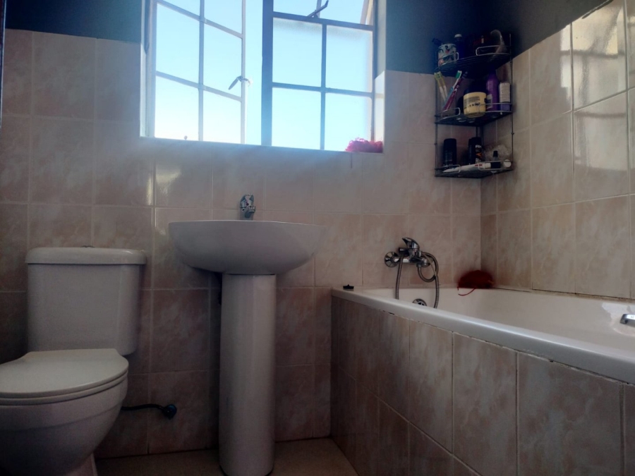 3 Bedroom Property for Sale in Mandela View Free State